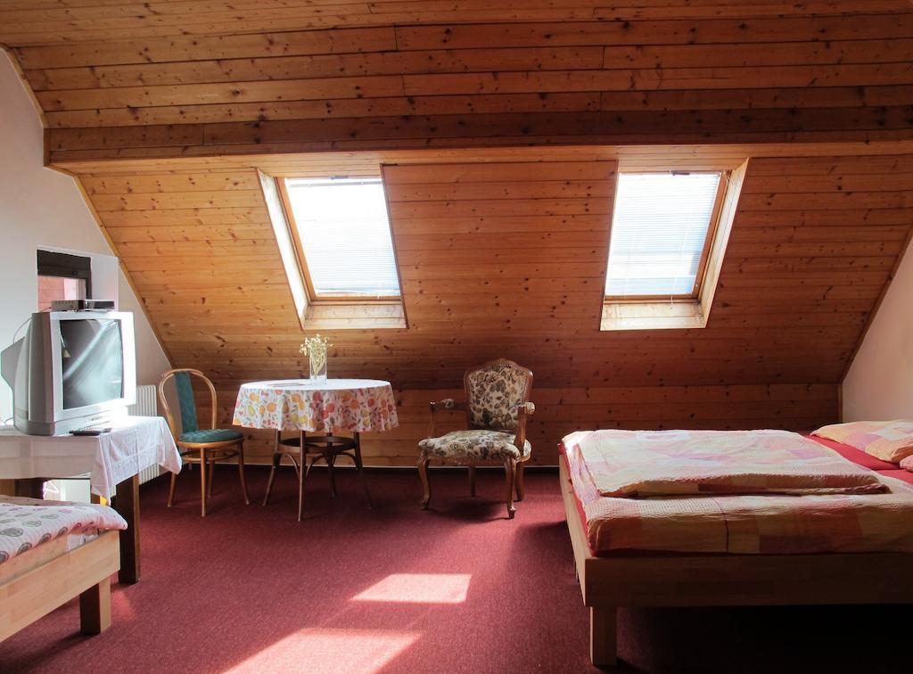 Penzion Eliska Prag Zimmer foto